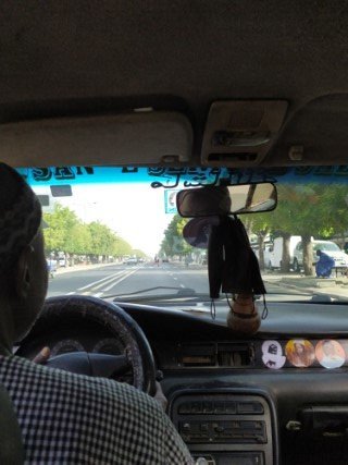 Les incontournables taxis jaune de Dakar