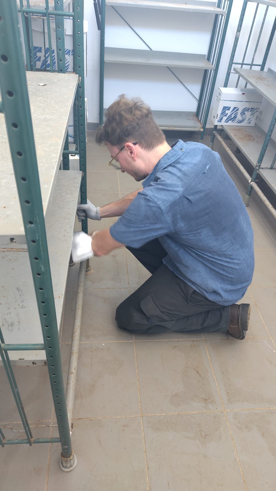 Aménagement d'une salle d'archives temporaires