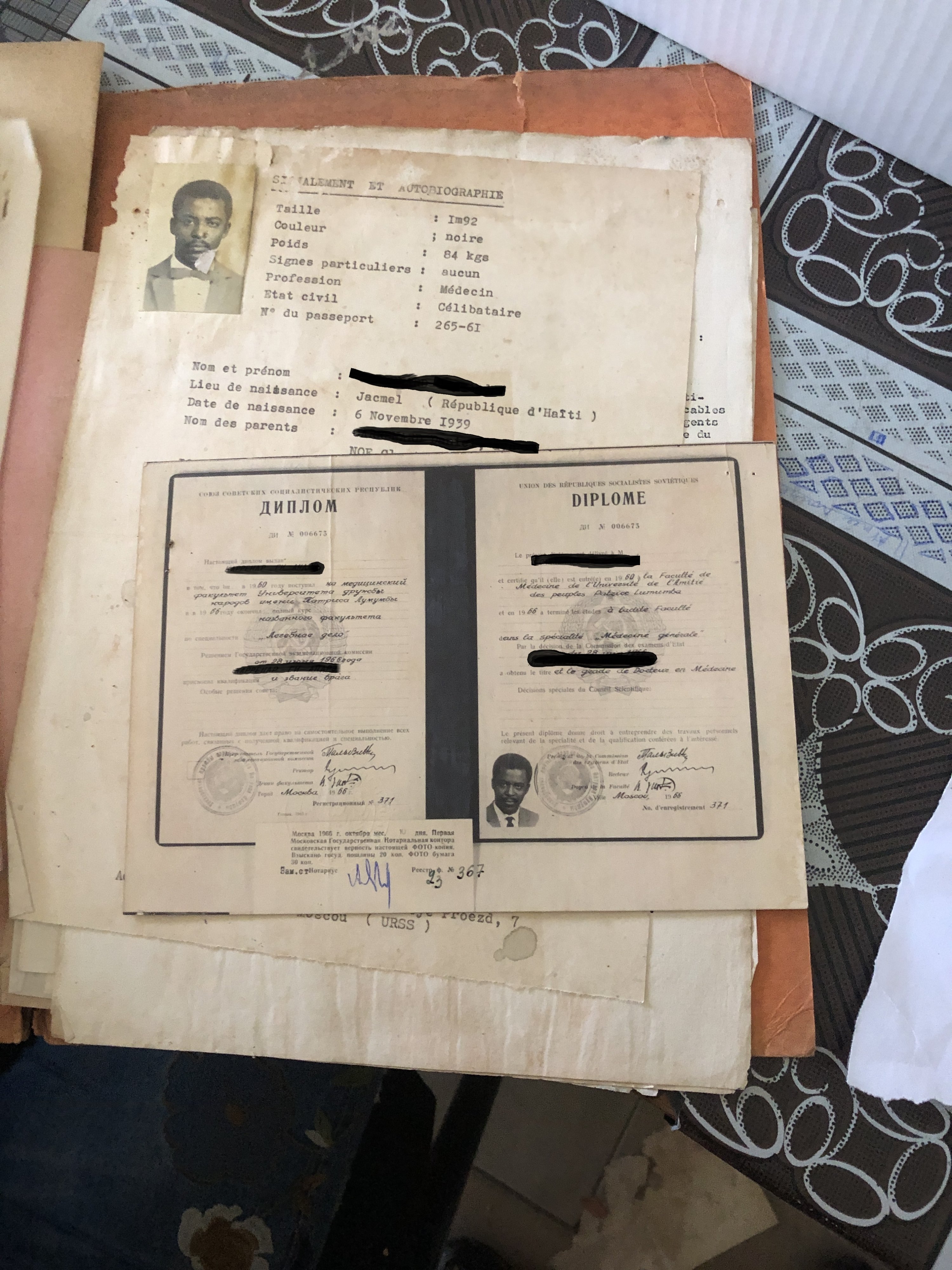 Dossier d'un médecin Haïtien