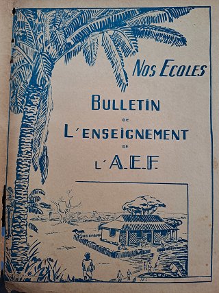 Déjà à l'époque de l'AEF, on réemployer des imprimés pour en faire des chemises.